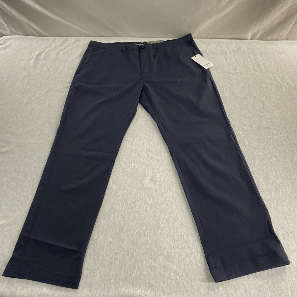 GOODFELLOW & CO SLIM TECH WRINKLE RESIST MEN’S CHINO PANTS SIZE: 40W X 30L NAVY